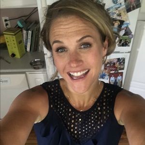 Meet your Posher, Caitlin